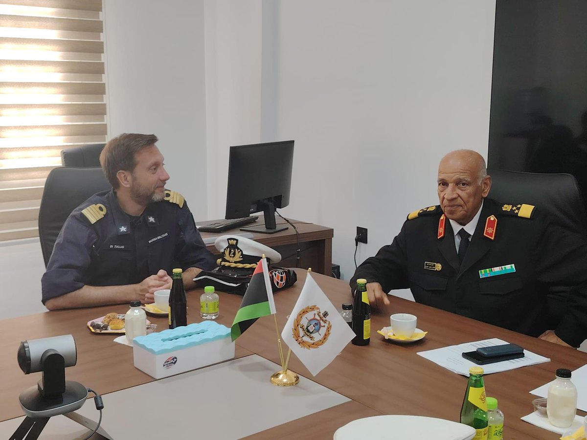 EUNAVFOR_MED's tweet photo. 🚩A joint team from #OperationIRINI 🇪🇺 #EUDEL #EUBAM & #UNODC conducted a technical site survey in #Benghazi 🇱🇾 for the #MRCC project ✔️Meetings with the Libyan Coast Guard, LAAF & #PortAuthority focused on infrastructure, utilities, and #security needs 🌊#EUinLibya #irini4peace https://t.co/dDif1Ima7b