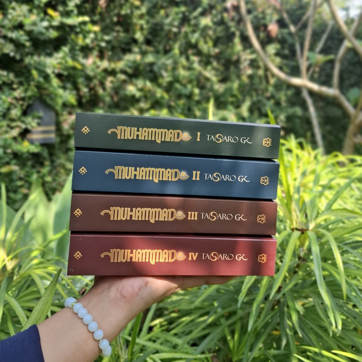 Bentang Pustaka tweet media