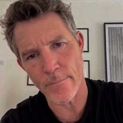 envvyofdead's tweet photo. yea.. just a big fan of his hair in these https://t.co/znY6gZjuQa