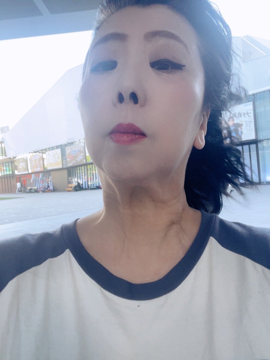 りょんりょん tweet media