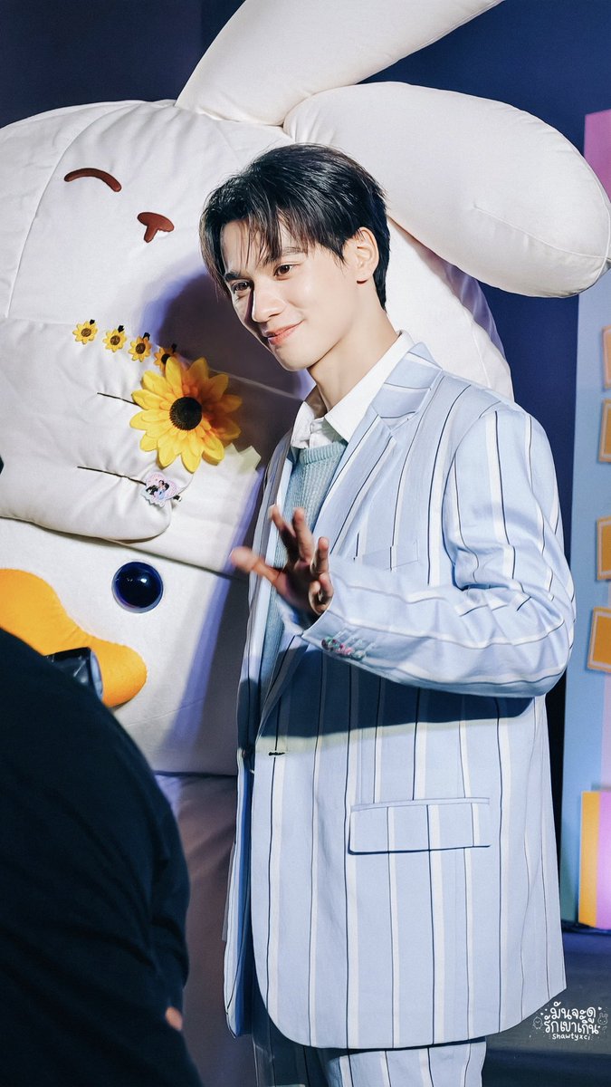 ◜✧ มันจะดูรักเขาเกิน ʚɞ ˚｡⋆ tweet media