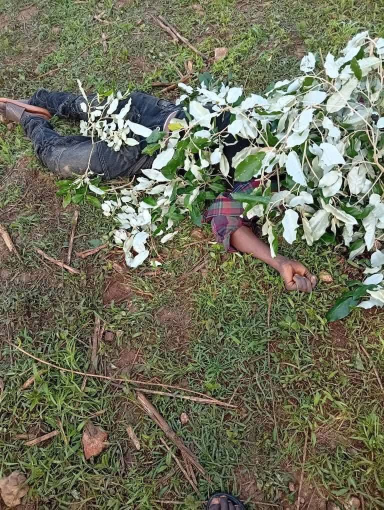 VIC_kutz's tweet photo. 💔⚠️
This morning, as dawn broke, these two innocent and brave youths were unfortunately affected by last night's attack on Kyeng Village in Bachi, Riyom LGA in Plateau State, carried out by known terrorists. 
💔💔 https://t.co/3EVD81kEaH