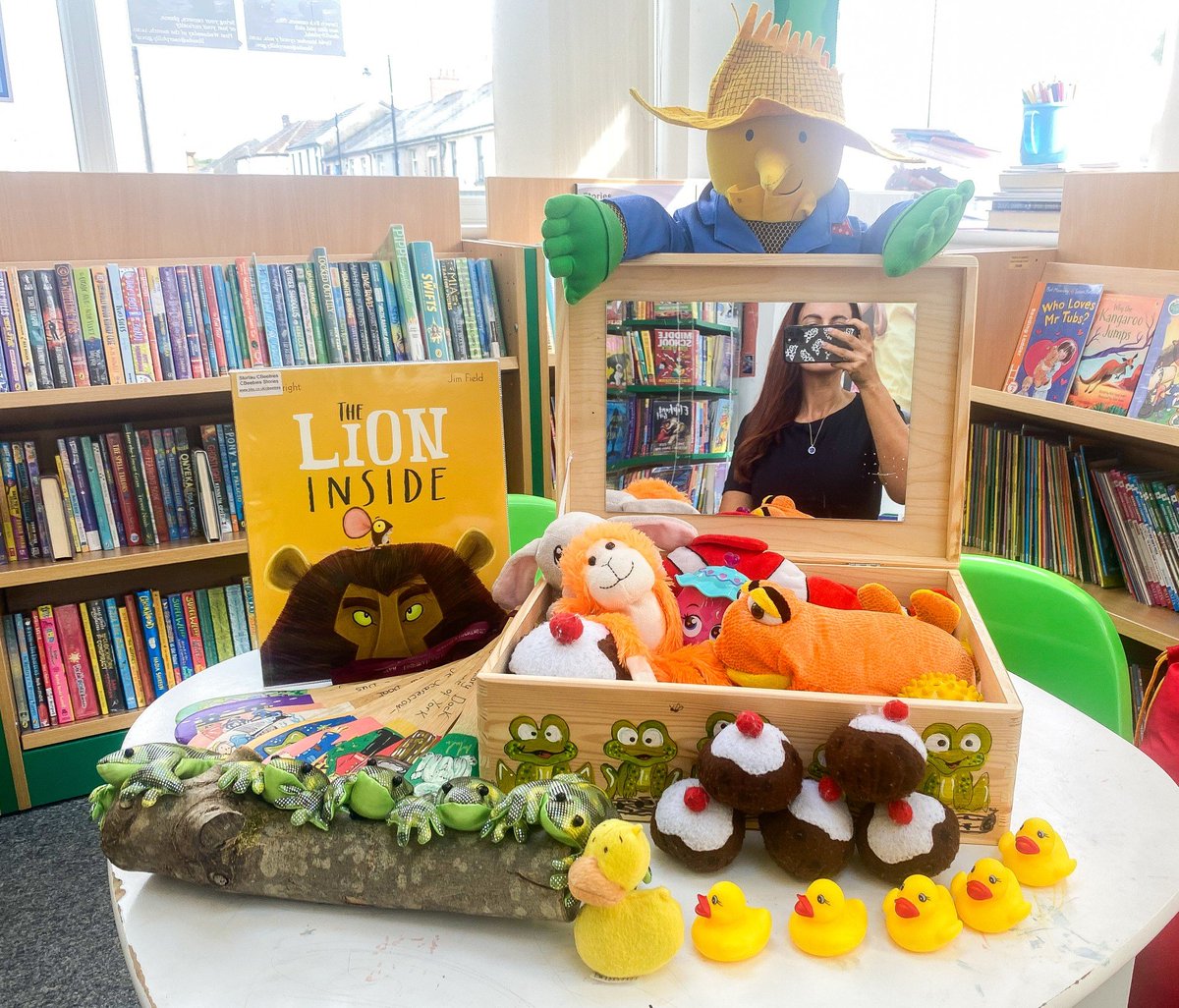 Llyfrgell Nelson | Nelson Library tweet media