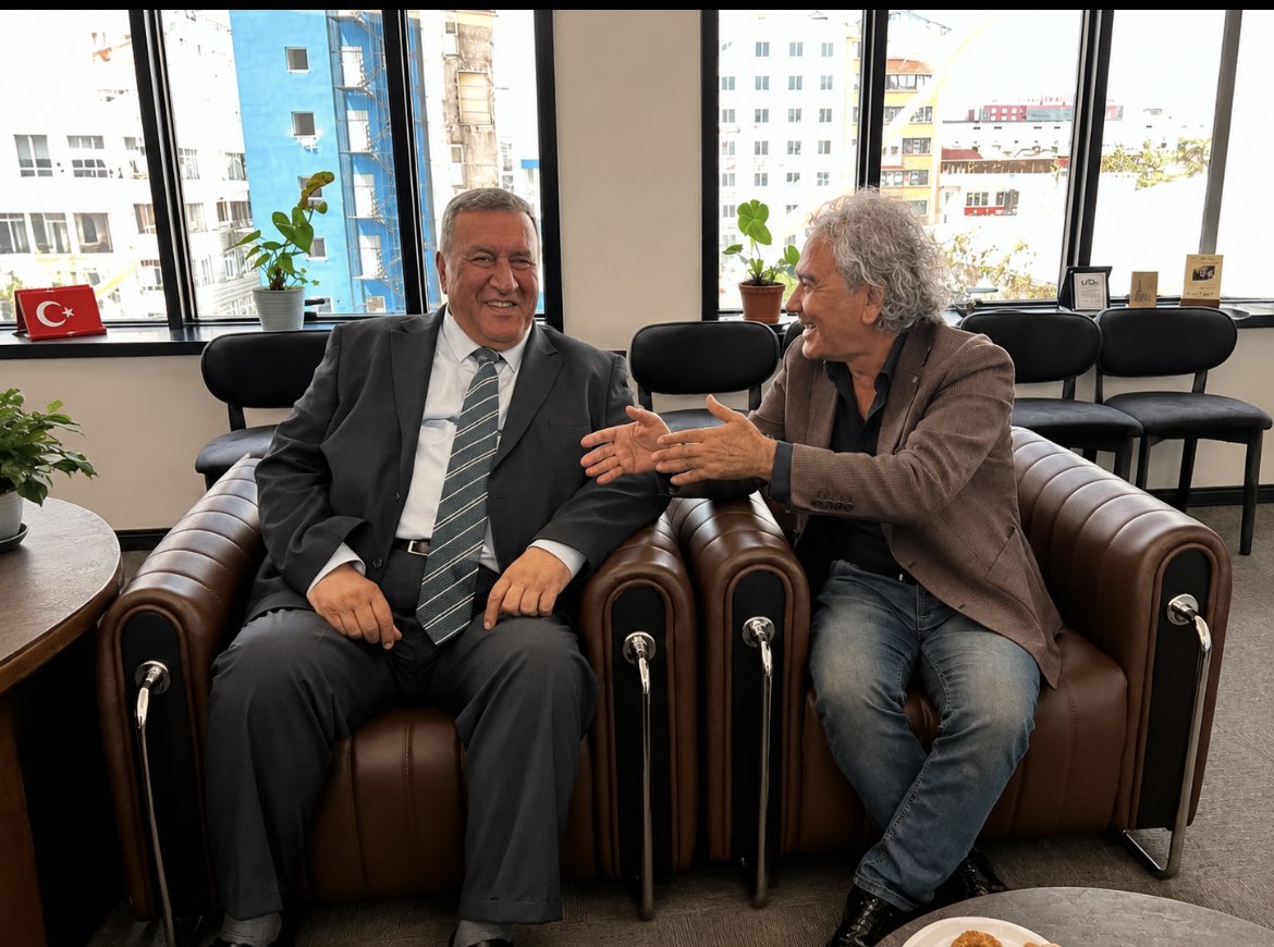 gztselkarakoc's tweet photo. CHP'li Ömer Fethi Gürer, gazeteci Selahattin Karakoç’a yaptığı açıklamada şunları söyledi:

“Ülkede mağduriyetler giderek artıyor. Bunların başında çırak ve stajyerler ile kademeli emeklilik bekleyen vatandaşlarımızın yaşadığı sorunlar geliyor. Acilen çözümlenmeli."@CirakStajFED https://t.co/BOnRcFBCgt