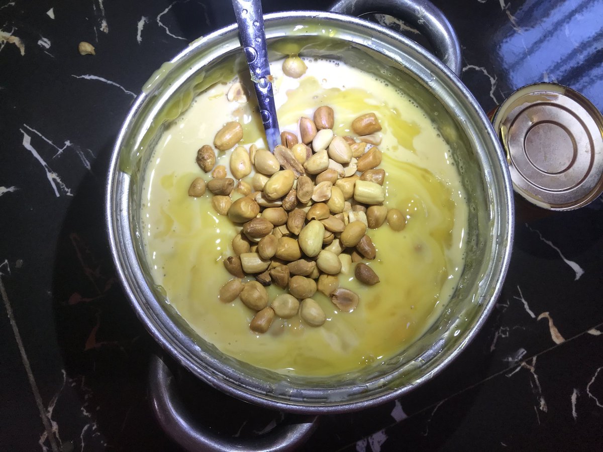 lilmsamyxo_444's tweet photo. I eat alot of weird stuffs sha.😭💔 https://t.co/Q9PNgRFB9a