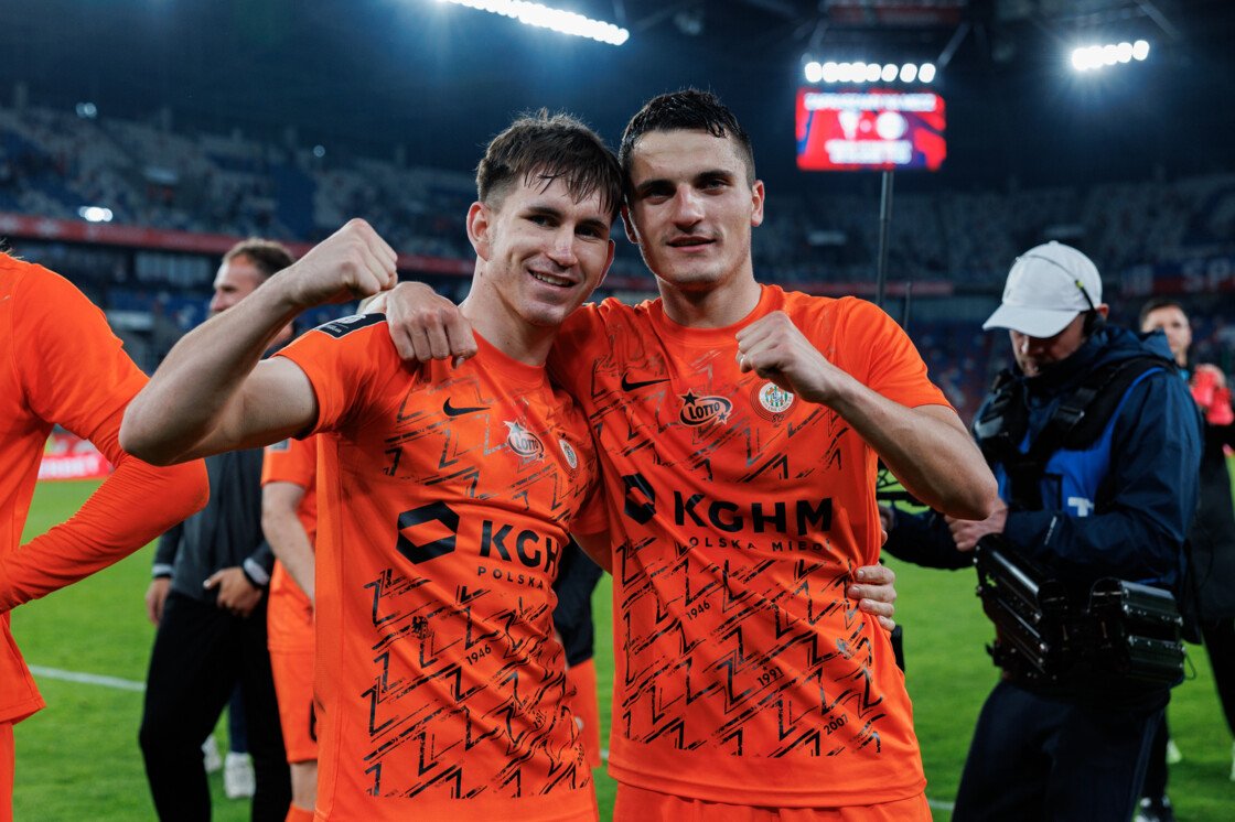 Jacek tweet media