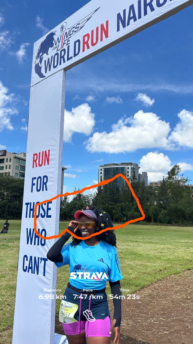 __tichi__'s tweet photo. Medal chasing with Wings of Life World Run.  This one was pure vibes. 

The catcher car caught me at almost 7km. https://t.co/HW9PYY4gAL