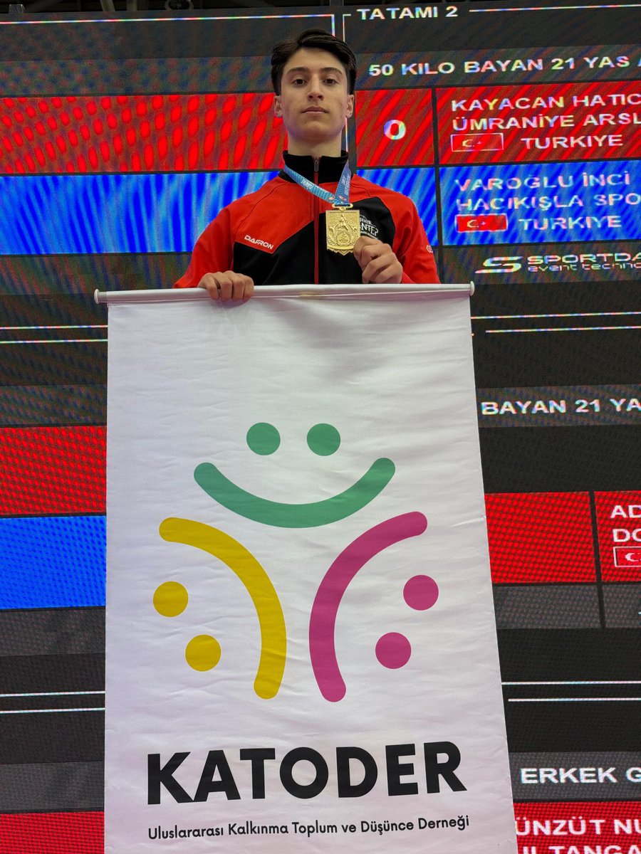 katoderTR's tweet photo. KATODER Gençlik ve Spor Yönetim Kurulu Üyemiz Deniz Varlık Erdem, Uşak'da gerçekleştirilen Türkiye Karate Premier Ligi müsabakalarında birincilik elde ederek bizleri gururlandırmıştır.
Üyemizi tebrik ediyor, başarılarının devamını diliyoruz. 🏆🇹🇷
#spor #karate #genclik #katoder https://t.co/rqktnqxPMh