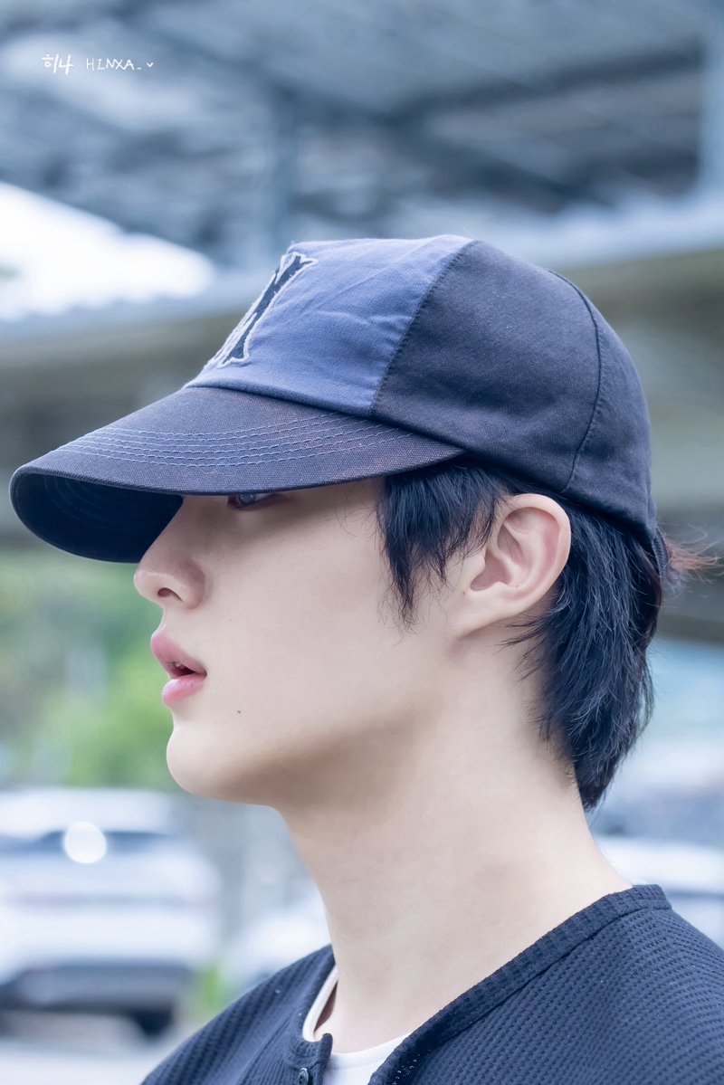 히나 tweet media