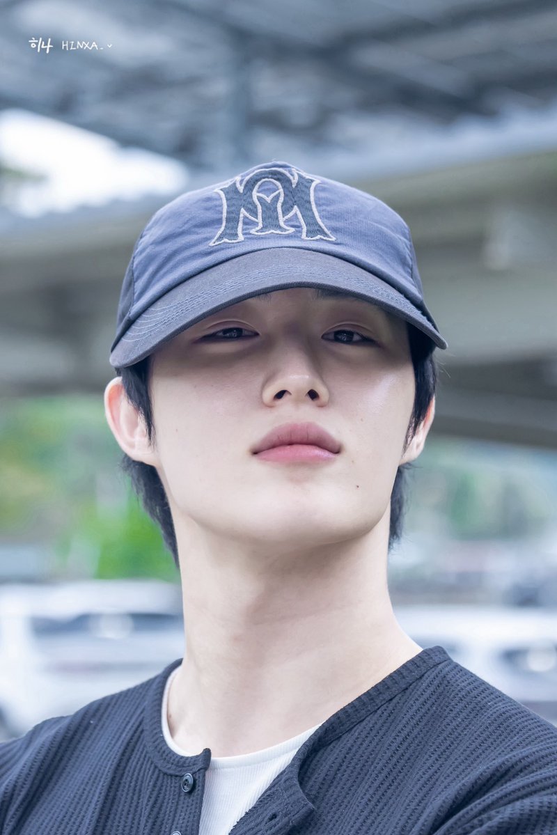 히나 tweet media