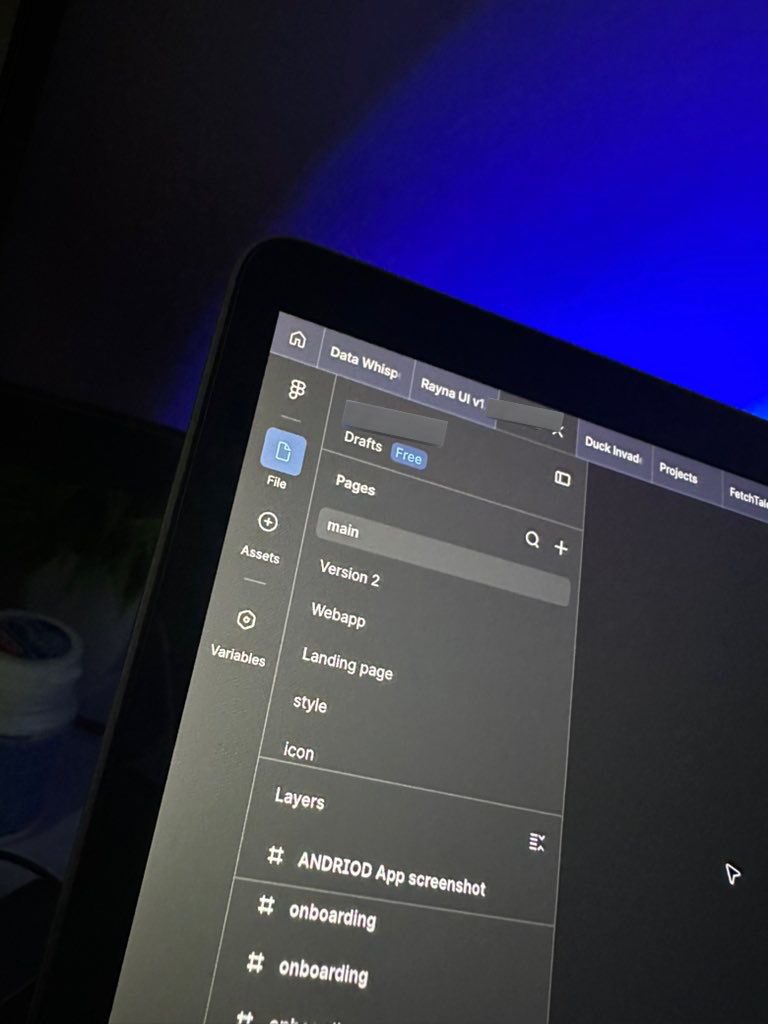 Atom the UiUx Designer tweet media