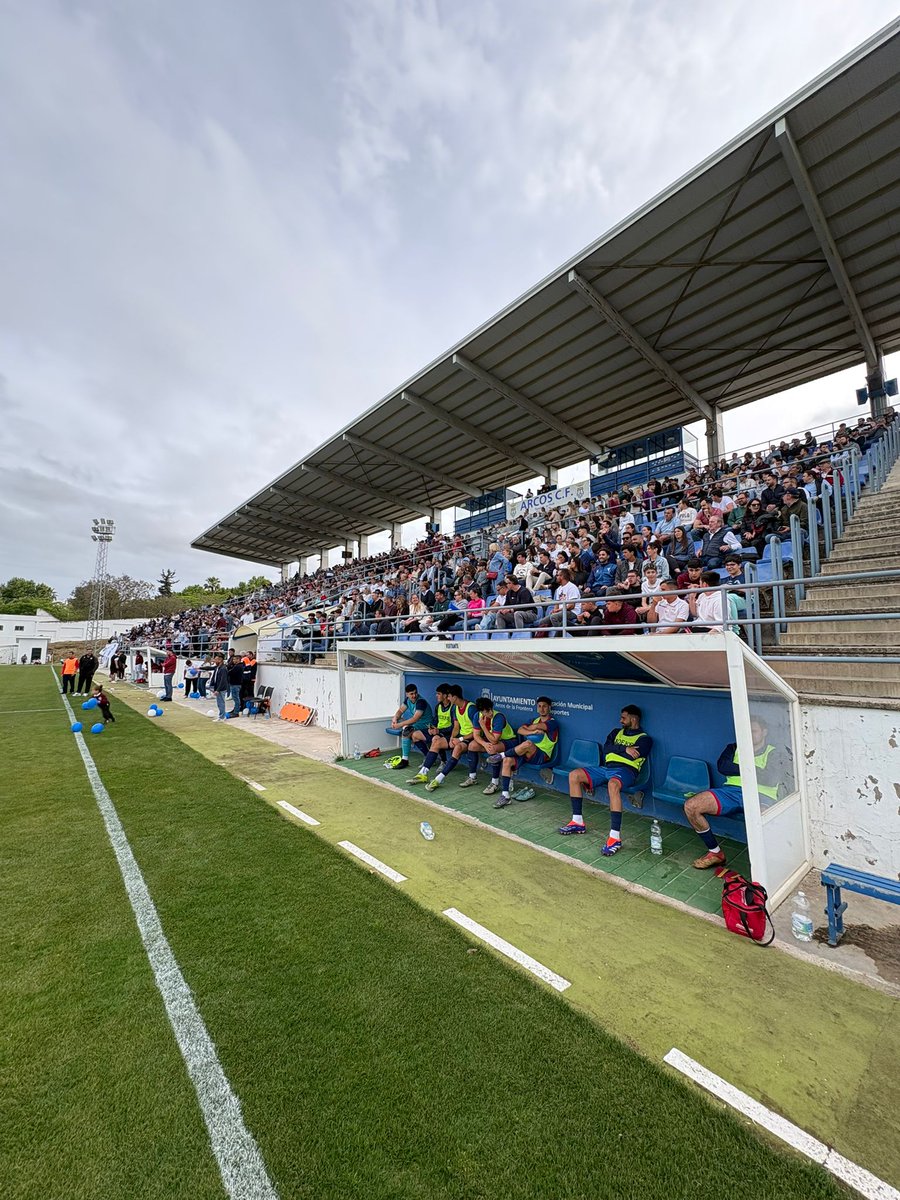 clubdeportivcdc's tweet photo. Arcos CF 0-0 CDC.

Ponemos fin a la temporada con un empate que no sirve para continuar en los play off.

Muchas gracias a quienes nos habéis acompañado y apoyado en la mejor temporada de nuestra historia 💪⚽ https://t.co/03gzFy0F5N