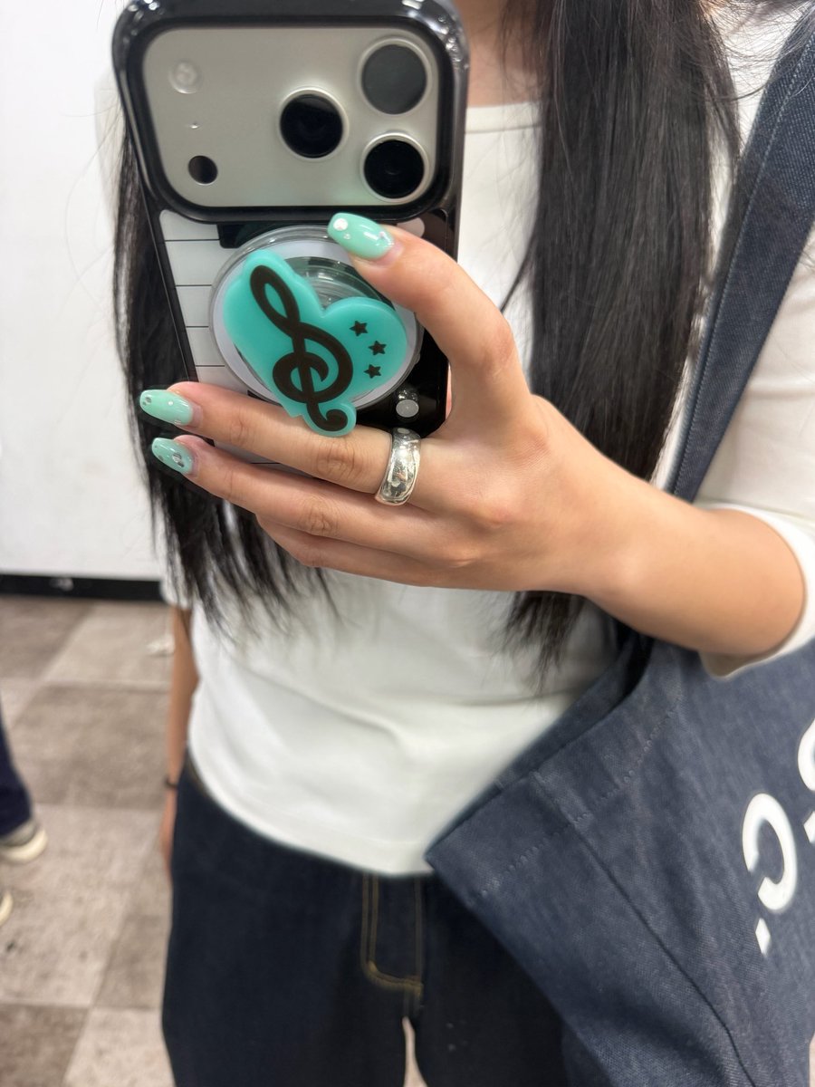 mik tweet media