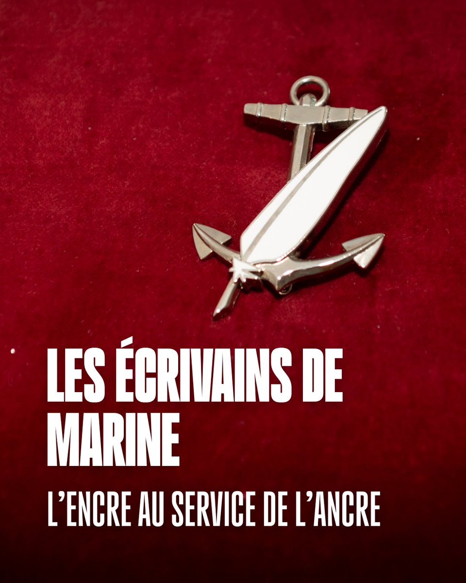 MarineNationale's tweet photo. #Colsbleus | Depuis 2003, auteurs et navigateurs mettent leur plume au service de la Marine et des enjeux liés à la mer.
Une écriture ouverte sur le monde et ses défis. ✍️🌊
À lire 👉 : https://t.co/giCAiJgL0q https://t.co/nfHTyeu65N
