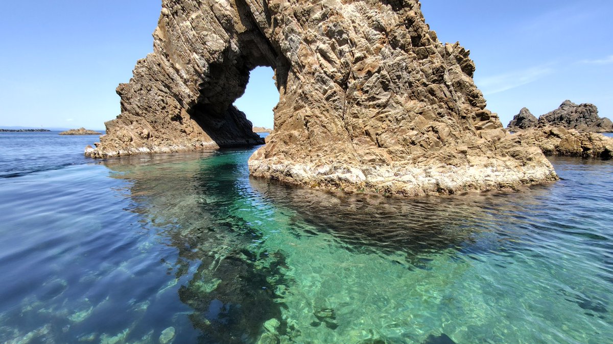 【浦富海岸】島めぐり遊覧船@鳥取砂丘から10分! tweet media