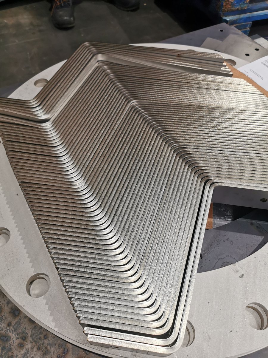 Midthermlaser's tweet photo. #MetalMonday - Brackets

These laser cut brackets were produced in a range of materials including copper, stainless &amp; mild steel - all cut and formed in-house. 

We have 4 press brakes on site, allowing us to efficiently form high volumes of smaller precision parts like these. https://t.co/zY3fDyC6K0