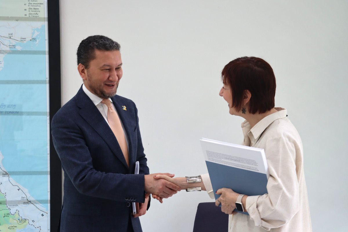 UNDPLaoPDR's tweet photo. UNDP Lao PDR welcomed UNV Executive Coordinator during his visit to Lao PDR 🇱🇦 to discuss the role of UN Volunteers in supporting national development priorities and social inclusion and reaffirm their commitment to strengthening volunteerism.

@UNVolunteers @UNVAsiaPacific https://t.co/9zT5y2xisL