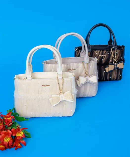 New Arrival】 夏らしい雑材素材のバッグ👜が入荷いたしました📦 持っ