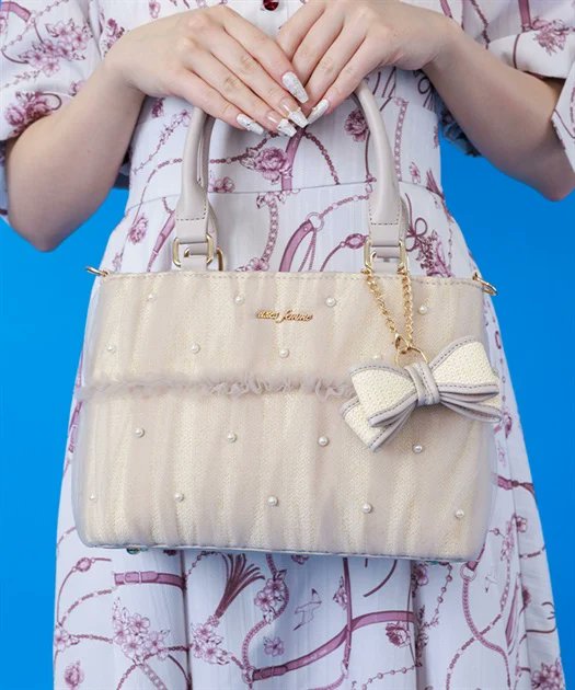 New Arrival】 夏らしい雑材素材のバッグ👜が入荷いたしました📦 持っ