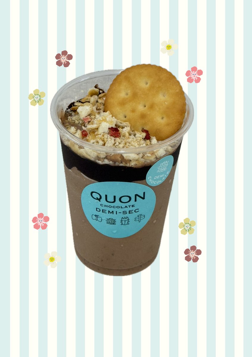 quonnagasaki's tweet photo. お知らせ🍫

5月17日
＃Vファーレン長崎　VS  ＃ヴィッセル神戸

ヤマザキコラボグルメ商品
【ルヴァンチョコチップシェイク】を販売します😊

QUONオリジナルチョコアイスで作るシェイクに、ざくざく食感のクラッカーがクセになる✨
スタジアムシティ店だけの特別なシェイクを、ぜひご賞味ください🥤 https://t.co/EFueXSw30r