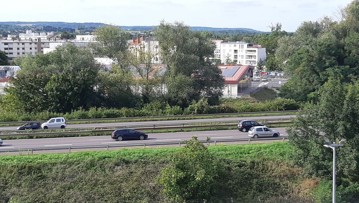 icilorraine57's tweet photo. "L'apport de l'A31 bis serait ridicule" argumente le président d'AGIRR Fnaut Lorraine, opposé au projet
➡️ https://t.co/okvaUMquF3 https://t.co/6pNFooRQWe