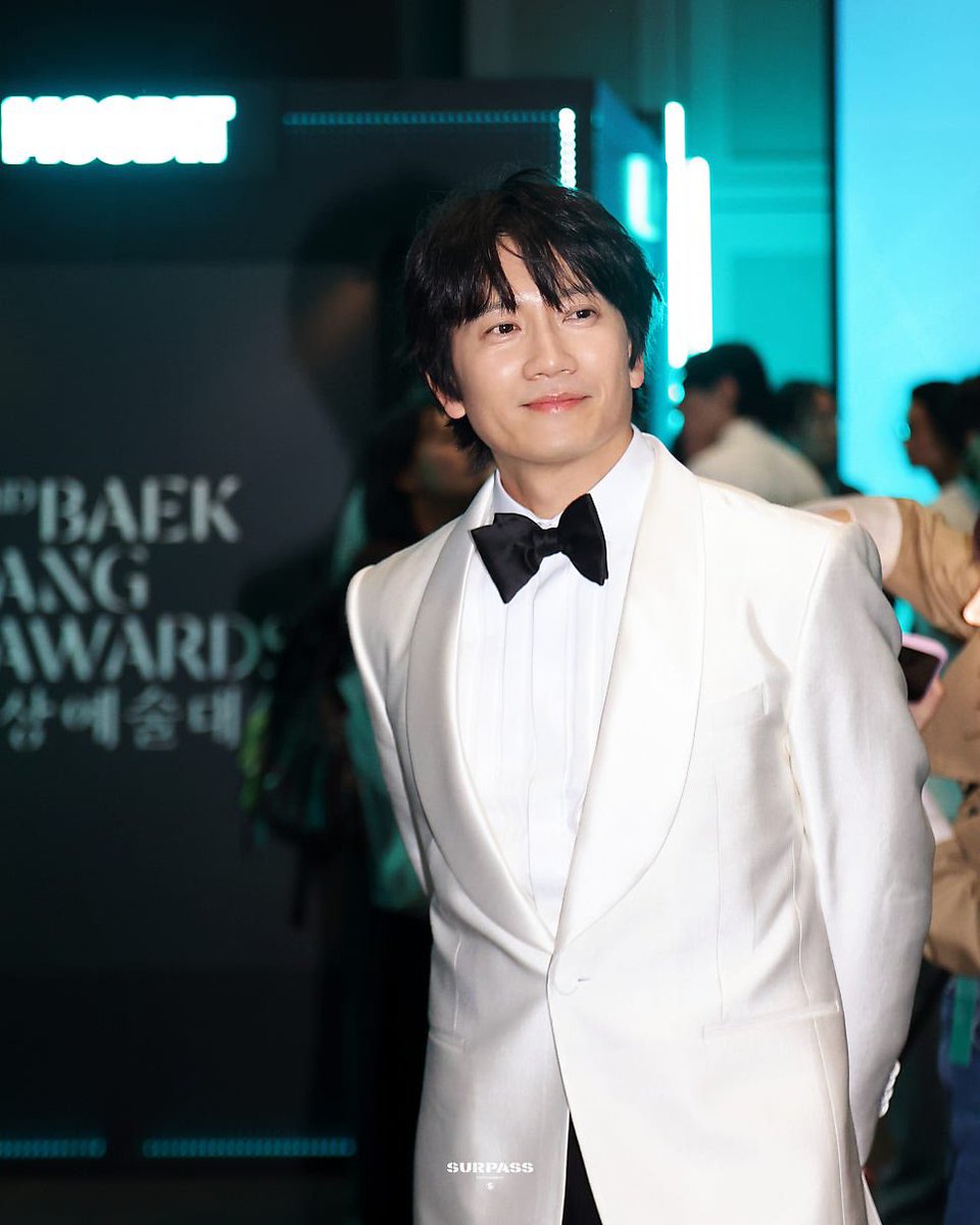 Actor Ji Sung tweet media