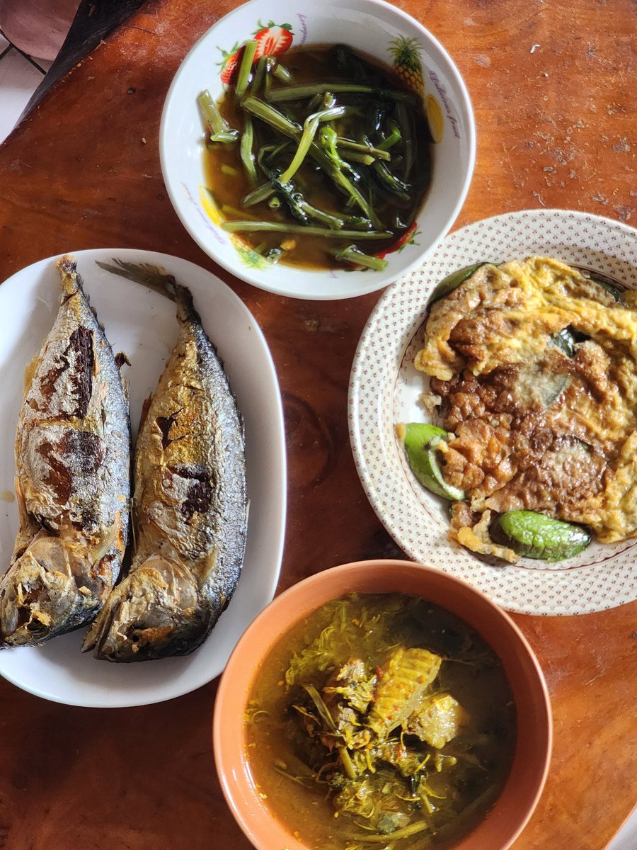 Thong tweet media