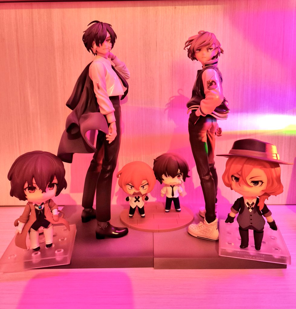 Yaone666's tweet photo. I don't ship until I'm sure they're both my favourite characters so I usually buy their merchs in pairs. I understand the struggle, they're really pricey. 😭
#miyumei
#oikage
#locktie
#soukuko https://t.co/f8fuOsfAk4