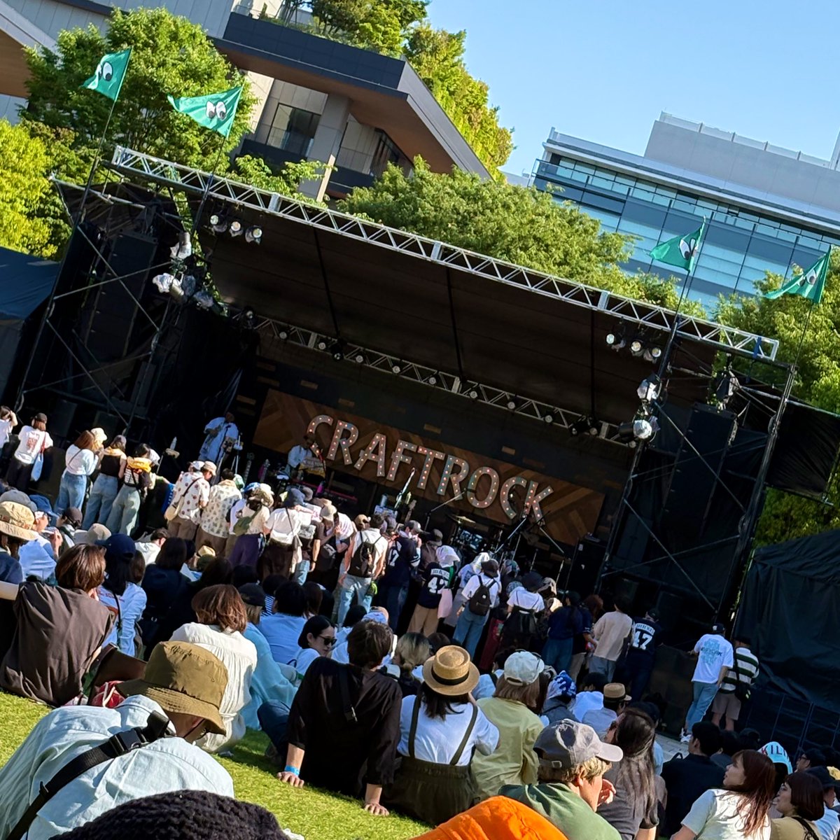 _tsukat's tweet photo. 夏を先取りと言ったところでしたね。
行きたいと言っているだけだったけど
今年はようやく行きま���た🍻
#クラフトロックフェス https://t.co/b6MZjTDImR