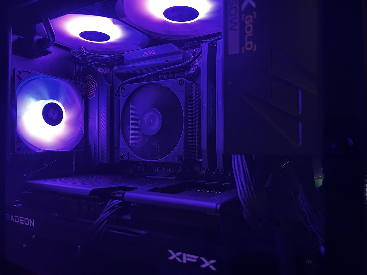 購入したモノだよ 自作ゲーミングPCを作りたいな〜と思った時に黒戸 購入したモノだよ 自作ゲーミングPCを作りたいな〜と思った時に黒戸