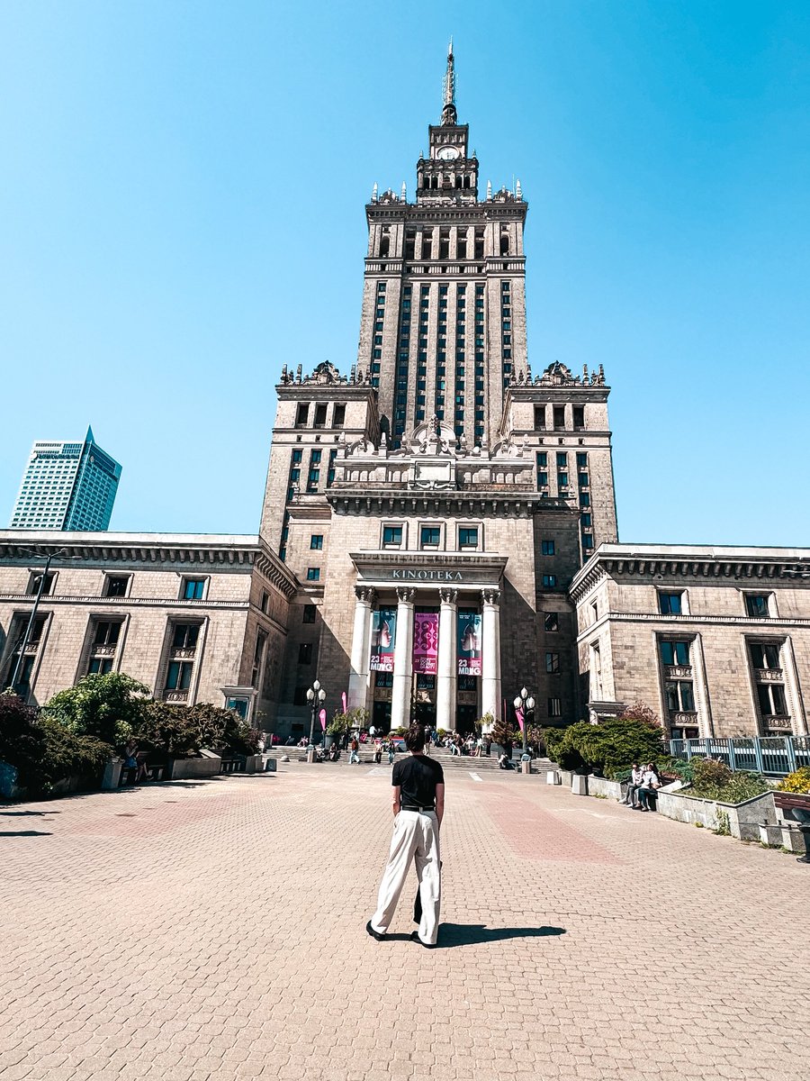 André Vásáry tweet media