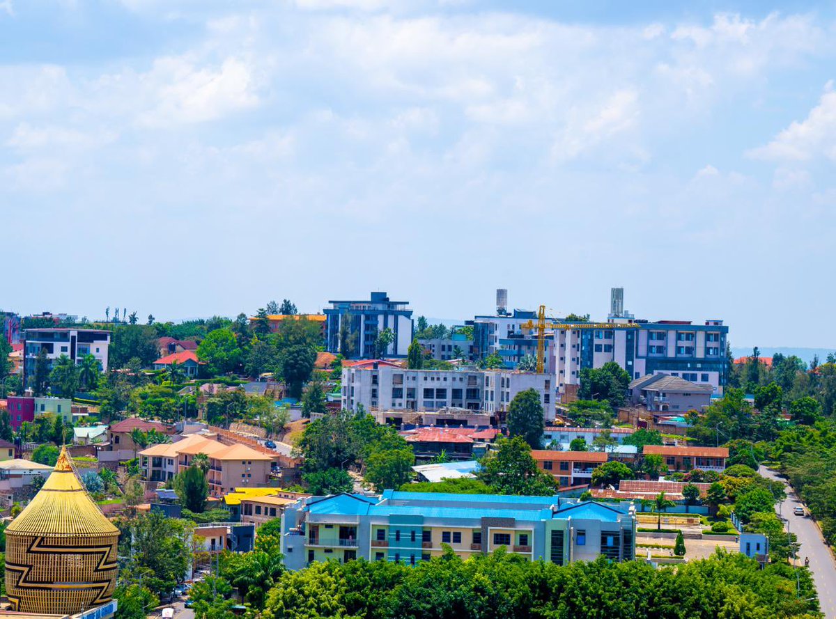 rwandalens's tweet photo. When they ask you about the green city, just say Kigali.

📸: @FaustinNkuru https://t.co/k8O1OwwwHp