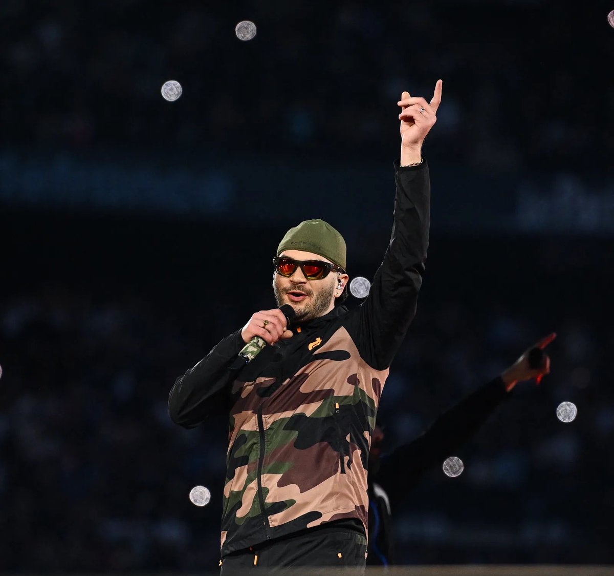 Kulturlesite_'s tweet photo. JUL va se produire 2 fois au Stade de France ce week-end !! 

Plus de 200 000 personnes sont attendues.. ça promet d’être INCROYABLE 🤯🏟️ https://t.co/pexXoDJoQf