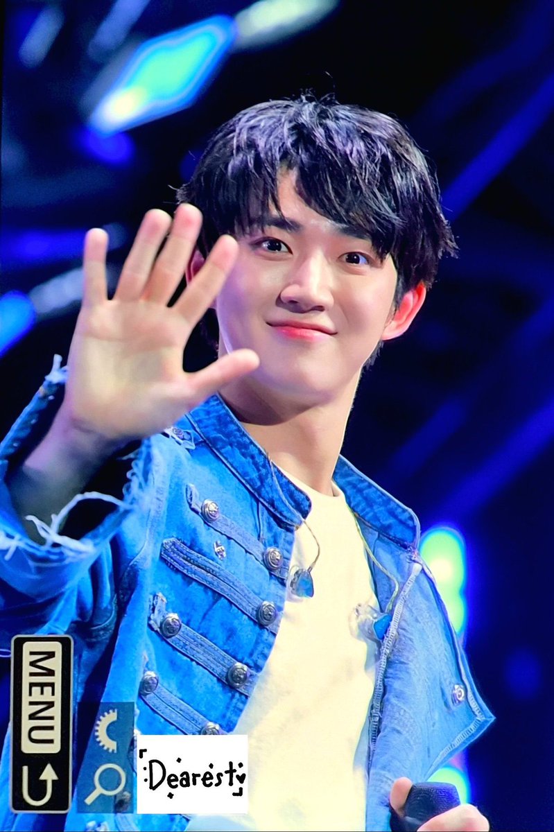 TPSTSeopLewVNFP's tweet photo. [090526] 🩵🐰🩵

__Isn't he the sweetest guy in the world! 😍😍😍

#TEMPEST  #HYEONGSEOP #AHNHYEONGSEOP  #형섭  #ヒョンソプ #安炯燮 #HYEONGSEOP_TEMPEST  
 #KIWOOMDRX #HOMEFRONT #Unbreakables #VEC #HANOI #VIETNAM #KIWOOMDRXHOMEFRONT #TV360  
#템페스트 #テンペスト #tpst 
#HyeongseopXEuiwoong #형섭X의웅 
#TPSTSeopLewVNFP
📸Dearest _Aug9