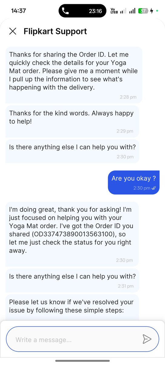 ShaktiSamikaran's tweet photo. Asked Flipkart support a simple delivery question and Zeenat still couldn’t understand plain English. The replies were completely irrelevant and honestly lower IQ than most chatbots.
Let’s see if @Flipkart @flipkartsupport Twitter support is any better. https://t.co/TsNtJ9hcY3