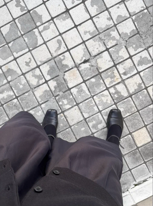 全体朝礼でも挨拶させられたのにまた話さなきゃいけないんだろうか…。あとオフィスカジュアルってわからない…。気が重いけど新歓いってきます。