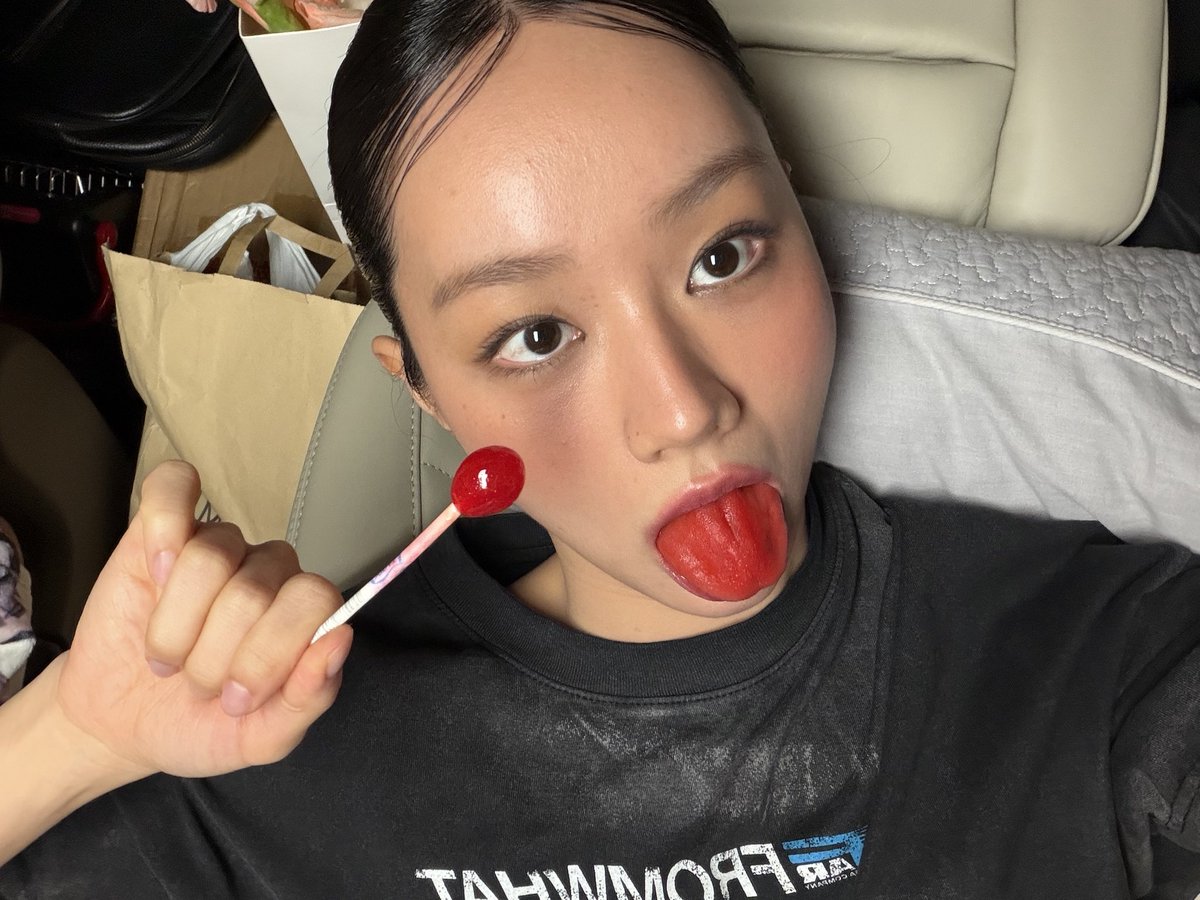 HYERI GLOBAL tweet media