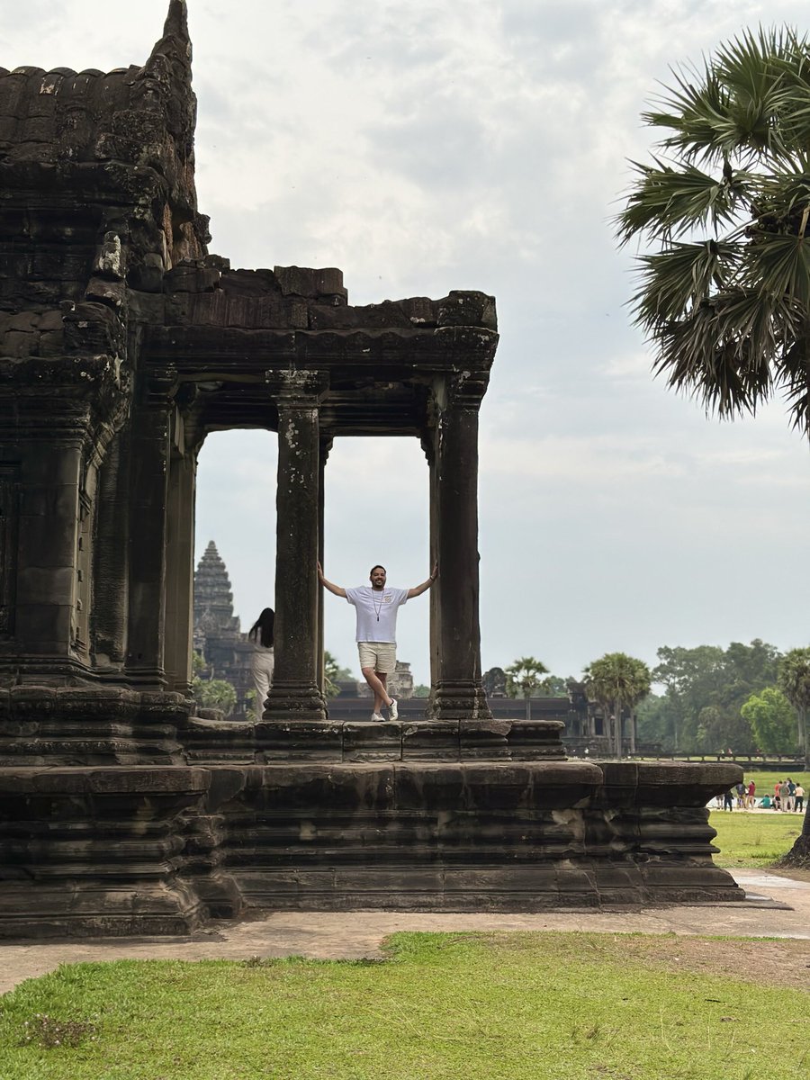 KimChok3's tweet photo. Thank you so much Alex for choosing Golden Escape Cambodia for your amazing Angkor Wat experience! 🇰🇭✨

We are truly grateful to be part of your journey and hope you enjoyed the beauty, history, and unforgettable sunrise of Angkor Wat with our team. 🙏 https://t.co/XZmC2XmA8U
