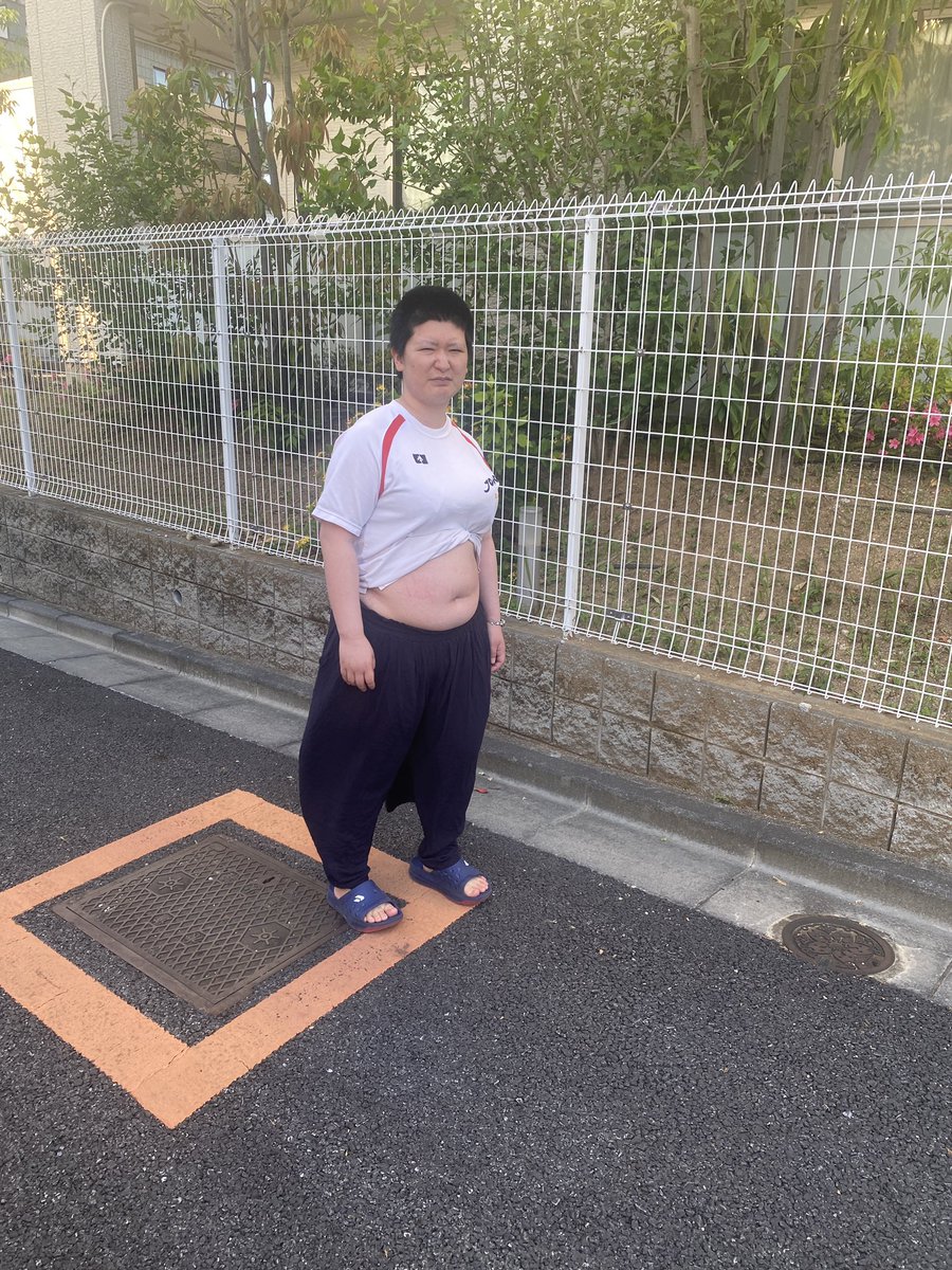ムチすこ tweet media