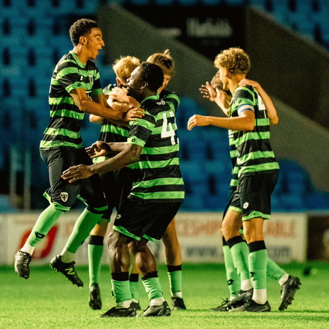 AFCWimbledon's tweet photo. REPORT: AFC Wimbledon Under-18s made yet more history as our Academy side clinched a quadruple of trophies by lifting the Youth Alliance League National Cup! 🏆🏆🏆🏆

#AFCW | @AFCWAcademy 🟢⚫