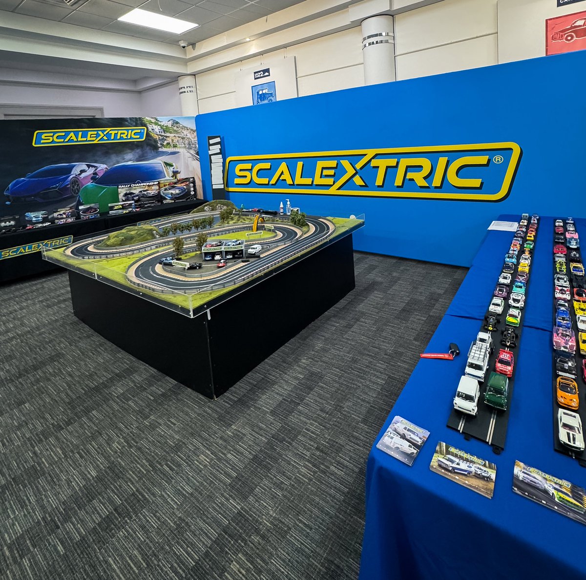 Scalextric tweet media
