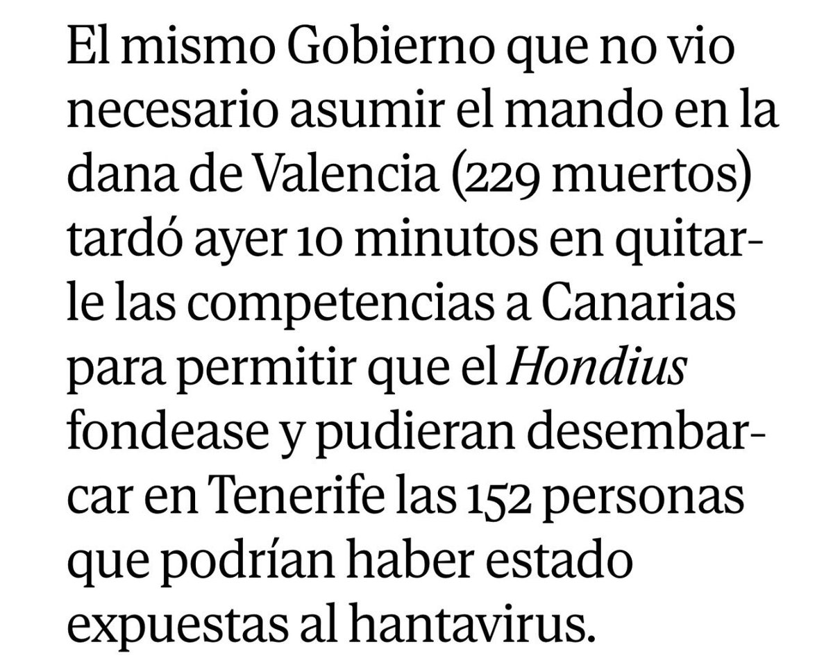 lopezbreamaria's tweet photo. Todo por que rule internacionalmente la foto de tres ministros a pie de muelle jugando a los recibimientos asépticos
 y Jisperson, que aquí practica el “si quieren ayuda que la pidan” y galguea que da gusto, quede de tío con alma generosa y acogedora.
KEASKOMACHO🤬 https://t.co/lf5k5zdzki