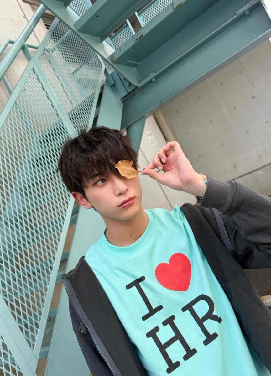 愛•ᴗ•🐰ꕤ tweet media