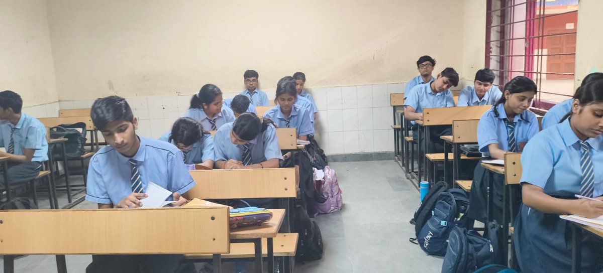MODERN_NOIDA's tweet photo. English Subject Enrichment Activity(Grade XI), 5th May

An engaging Art-Integrated Activity was conducted for Class XI on 5th May, based on the chapter “We’re Not Afraid to Die… if We Can All Be Together.” https://t.co/VBCDxEBzhZ
