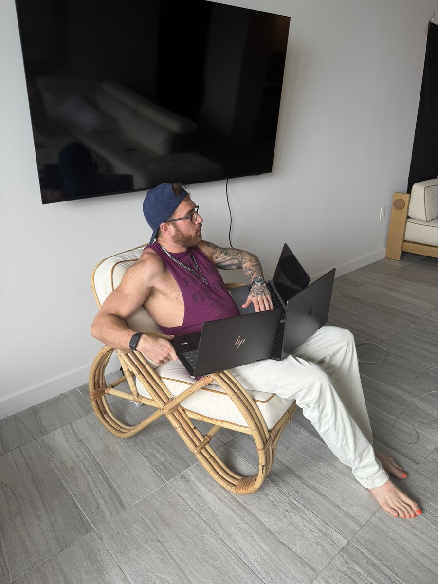 Dumb Hunter | Try Maven tweet media