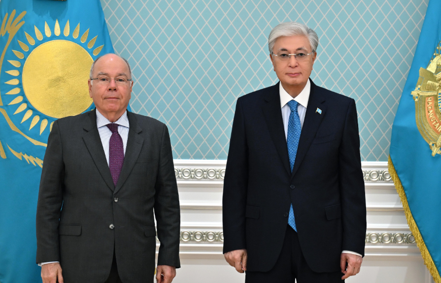🇰🇿🇧🇷 O presidente do Cazaquistão, Kassym-Jomart Tokayev, afirmou que o Brasil é um dos principais parceiros estratégicos do país na América Latina durante reunião com o chanceler brasileiro, Mauro Vieira.