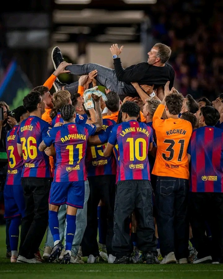 Mpy_Hey's tweet photo. Becampeões 👑👑 Becampeões 🙏💪 https://t.co/hg82qMscab