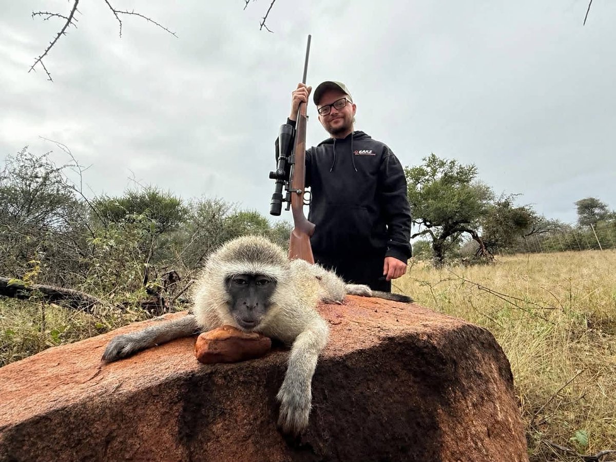 Xpose Trophy Hunting tweet media