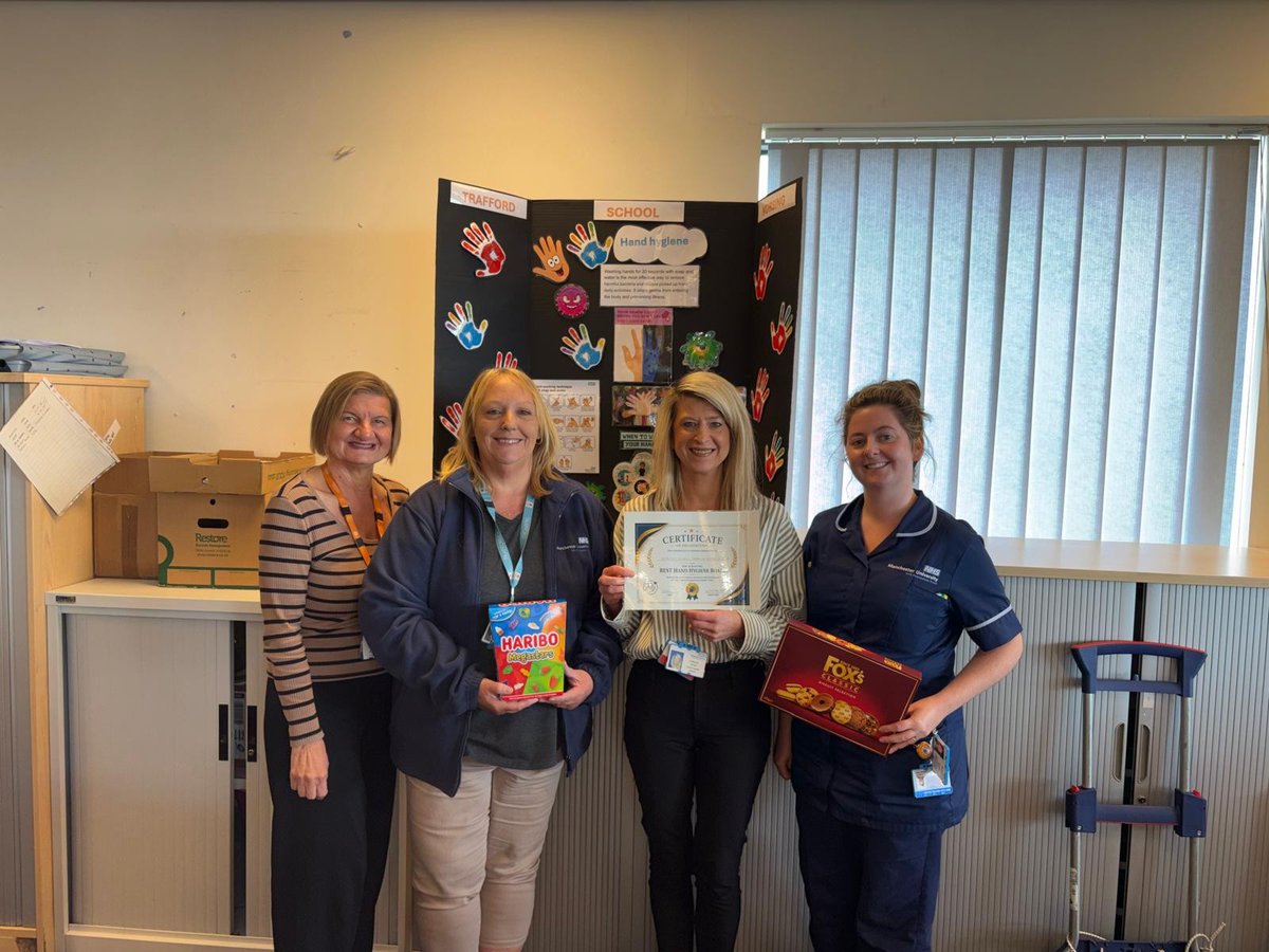 Trafford School Nurses tweet media
