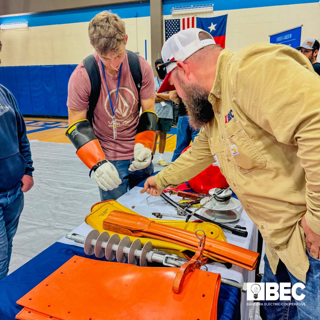 BanderaElectric's tweet photo. Another great local career day in the books! ⚡

On May 5, BEC and BEC Fiber attended Bandera High School's Career Day, where linemen Brad and Nick, along with BEC Fiber Broadband Technician Joe, connected with students and shared insights about their careers in the field! https://t.co/S9bXR6MkUu